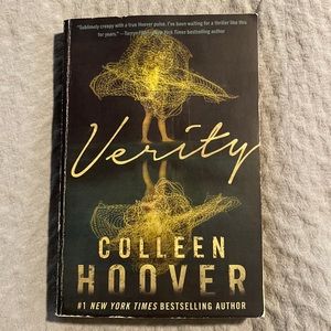 Paperback Book: Verity by Colleen Hoover